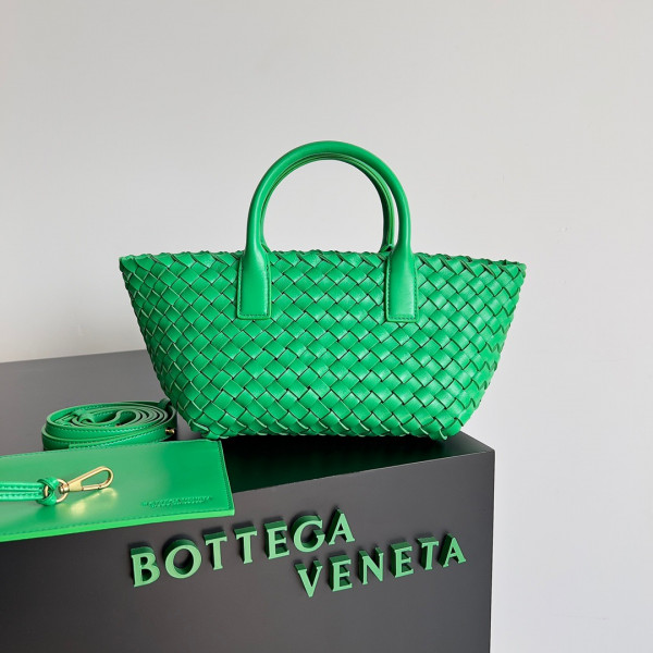 BOTTEGA VENETA MINI CABAT [Bottega419] CELINE CHANEL ACCESSORIES LOEWE SHOES LOUIS VUITTON DIRO YSL OTHER BRAND HANDBAGS BALENCIAGA BOTTEGA VENETA GOYARD HERMES BURBERRY VALENTINO GUCCI FENDI MIUMIU CHLOE PRADA BVLGARI SUITCASE NEW ARRIVAL 
