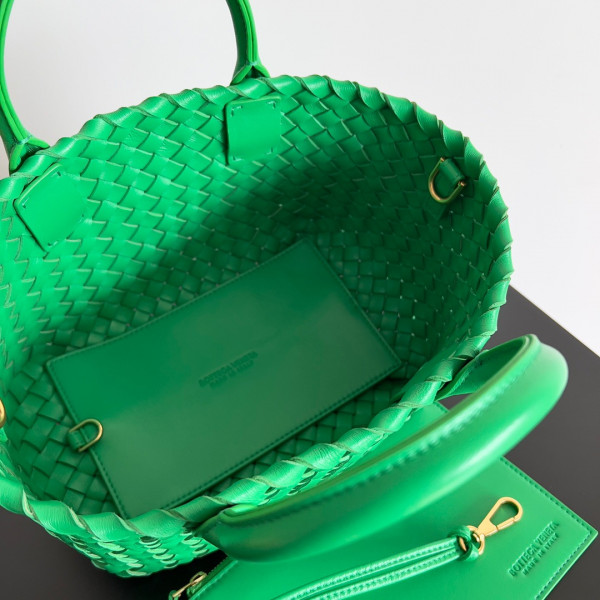 BOTTEGA VENETA MINI CABAT [Bottega419] CELINE CHANEL ACCESSORIES LOEWE SHOES LOUIS VUITTON DIRO YSL OTHER BRAND HANDBAGS BALENCIAGA BOTTEGA VENETA GOYARD HERMES BURBERRY VALENTINO GUCCI FENDI MIUMIU CHLOE PRADA BVLGARI SUITCASE NEW ARRIVAL 
