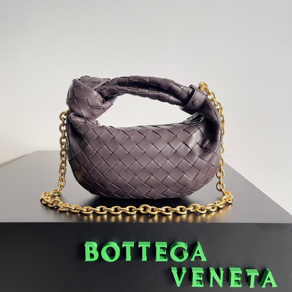 BOTTEGA VENETA MINI JODIE [Bottega413] CELINE CHANEL ACCESSORIES LOEWE SHOES LOUIS VUITTON DIRO YSL OTHER BRAND HANDBAGS BALENCIAGA BOTTEGA VENETA GOYARD HERMES BURBERRY VALENTINO GUCCI FENDI MIUMIU CHLOE PRADA BVLGARI SUITCASE NEW ARRIVAL 