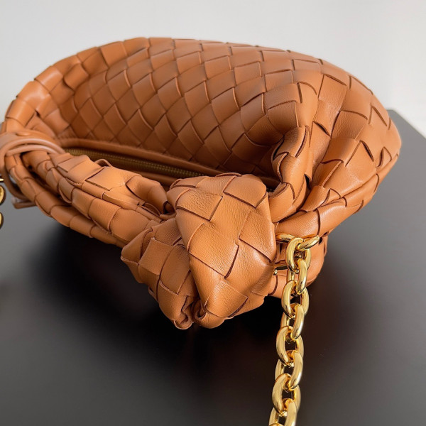 BOTTEGA VENETA MINI JODIE [Bottega410] CELINE CHANEL ACCESSORIES LOEWE SHOES LOUIS VUITTON DIRO YSL OTHER BRAND HANDBAGS BALENCIAGA BOTTEGA VENETA GOYARD HERMES BURBERRY VALENTINO GUCCI FENDI MIUMIU CHLOE PRADA BVLGARI SUITCASE NEW ARRIVAL 