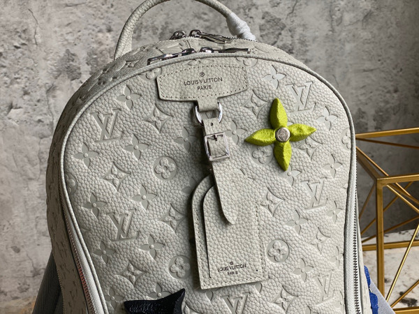 LOUIS VUITTON ELLIPSE BACKPACK [Louis1919] CELINE CHANEL ACCESSORIES LOEWE SHOES LOUIS VUITTON DIRO YSL OTHER BRAND HANDBAGS BALENCIAGA BOTTEGA VENETA GOYARD HERMES BURBERRY VALENTINO GUCCI FENDI MIUMIU CHLOE PRADA BVLGARI SUITCASE NEW ARRIVAL 