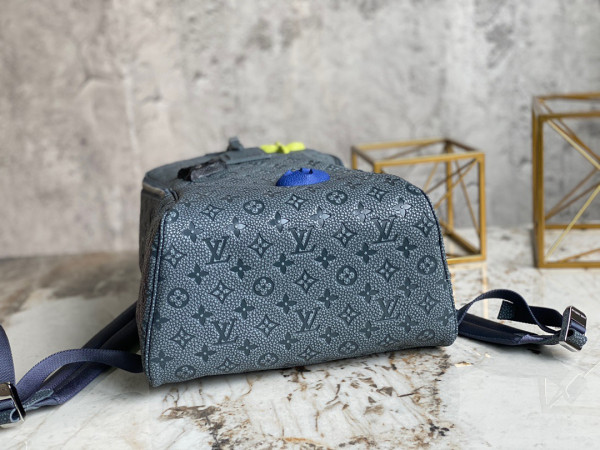 LOUIS VUITTON ELLIPSE BACKPACK [M20877] CELINE CHANEL ACCESSORIES LOEWE SHOES LOUIS VUITTON DIRO YSL OTHER BRAND HANDBAGS BALENCIAGA BOTTEGA VENETA GOYARD HERMES BURBERRY VALENTINO GUCCI FENDI MIUMIU CHLOE PRADA BVLGARI SUITCASE NEW ARRIVAL 