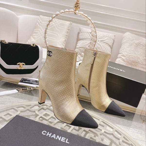 CL BOOTS [CL2640] CELINE CHANEL ACCESSORIES LOEWE SHOES LOUIS VUITTON DIRO YSL OTHER BRAND HANDBAGS BALENCIAGA BOTTEGA VENETA GOYARD HERMES BURBERRY VALENTINO GUCCI FENDI MIUMIU CHLOE PRADA BVLGARI SUITCASE NEW ARRIVAL 