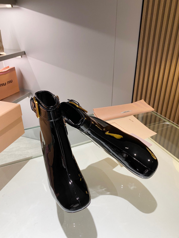 MIU MIU BOOTS [Miumiu3] CELINE CHANEL ACCESSORIES LOEWE SHOES LOUIS VUITTON DIRO YSL OTHER BRAND HANDBAGS BALENCIAGA BOTTEGA VENETA GOYARD HERMES BURBERRY VALENTINO GUCCI FENDI MIUMIU CHLOE PRADA BVLGARI SUITCASE NEW ARRIVAL 