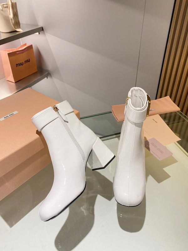 MIU MIU BOOTS [Miumiu2] CELINE CHANEL ACCESSORIES LOEWE SHOES LOUIS VUITTON DIRO YSL OTHER BRAND HANDBAGS BALENCIAGA BOTTEGA VENETA GOYARD HERMES BURBERRY VALENTINO GUCCI FENDI MIUMIU CHLOE PRADA BVLGARI SUITCASE NEW ARRIVAL 