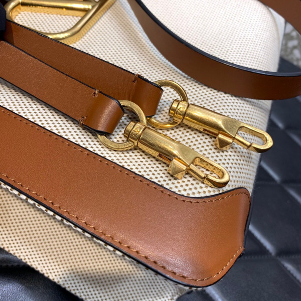 (image for) VALENTINO VLOGO SIGNATURE TOTE