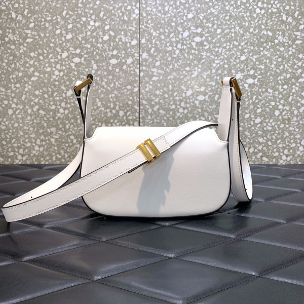 (image for) VALENTINO VLOGO CHAIN SMALL CALFSKIN SHOULDER BAG