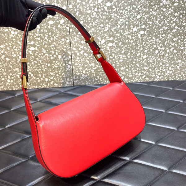 (image for) VALENTINO VLOGO CHAIN SHOULDER BAG IN CALFSKIN