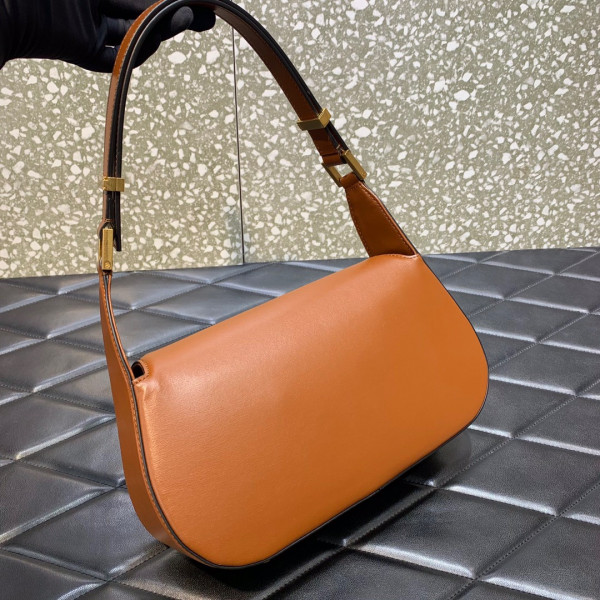 (image for) VALENTINO VLOGO CHAIN SHOULDER BAG IN CALFSKIN