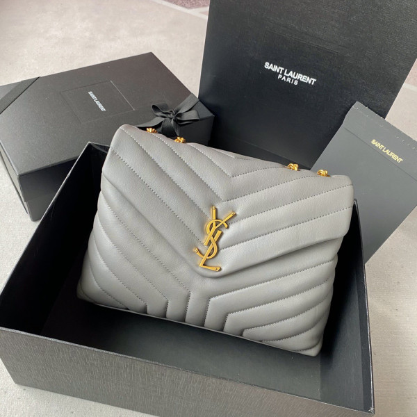 YSL LOULOU MEDIUM [YSL583] CELINE CHANEL ACCESSORIES LOEWE SHOES LOUIS VUITTON DIRO YSL OTHER BRAND HANDBAGS BALENCIAGA BOTTEGA VENETA GOYARD HERMES BURBERRY VALENTINO GUCCI FENDI MIUMIU CHLOE PRADA BVLGARI SUITCASE NEW ARRIVAL 