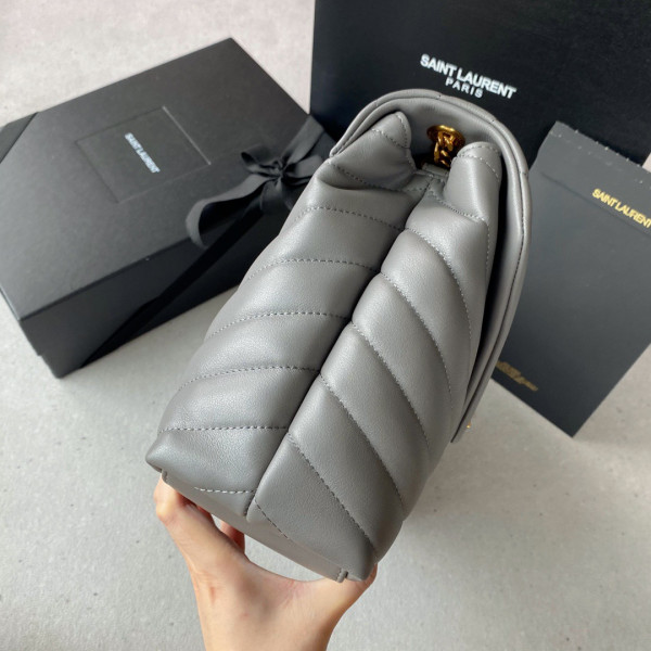 YSL LOULOU MEDIUM [YSL583] CELINE CHANEL ACCESSORIES LOEWE SHOES LOUIS VUITTON DIRO YSL OTHER BRAND HANDBAGS BALENCIAGA BOTTEGA VENETA GOYARD HERMES BURBERRY VALENTINO GUCCI FENDI MIUMIU CHLOE PRADA BVLGARI SUITCASE NEW ARRIVAL 