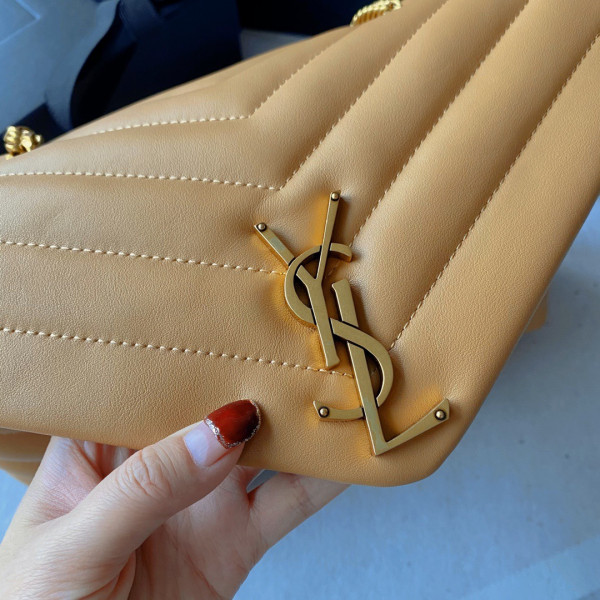 YSL LOULOU MEDIUM [YSL581] CELINE CHANEL ACCESSORIES LOEWE SHOES LOUIS VUITTON DIRO YSL OTHER BRAND HANDBAGS BALENCIAGA BOTTEGA VENETA GOYARD HERMES BURBERRY VALENTINO GUCCI FENDI MIUMIU CHLOE PRADA BVLGARI SUITCASE NEW ARRIVAL 