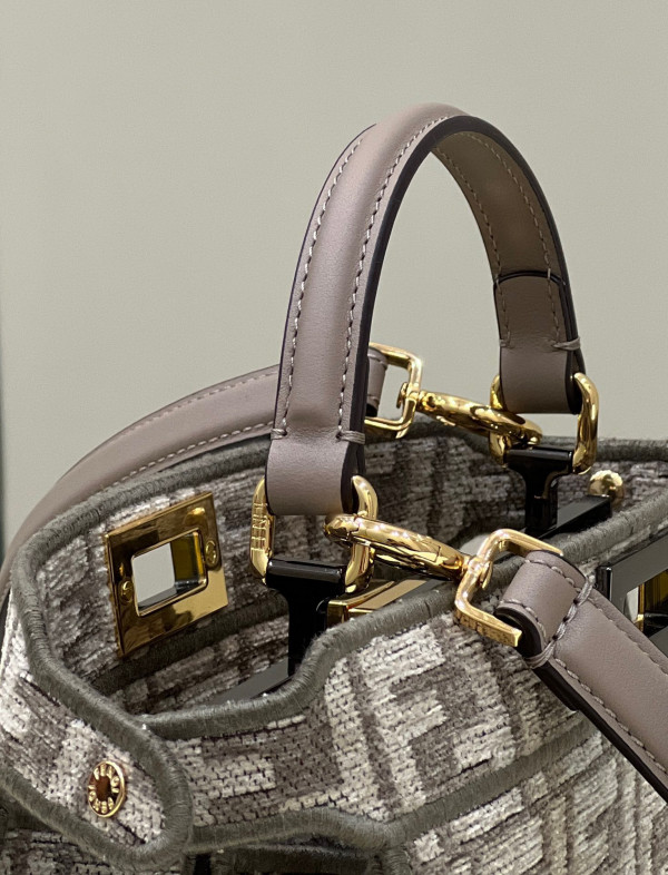 Fendi PeekabooISeeU-27x21x11CM [Fendi609] CELINE CHANEL ACCESSORIES LOEWE SHOES LOUIS VUITTON DIRO YSL OTHER BRAND HANDBAGS BALENCIAGA BOTTEGA VENETA GOYARD HERMES BURBERRY VALENTINO GUCCI FENDI MIUMIU CHLOE PRADA BVLGARI SUITCASE NEW ARRIVAL 