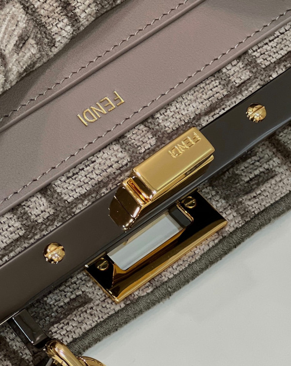 Fendi PeekabooISeeU-27x21x11CM [Fendi609] CELINE CHANEL ACCESSORIES LOEWE SHOES LOUIS VUITTON DIRO YSL OTHER BRAND HANDBAGS BALENCIAGA BOTTEGA VENETA GOYARD HERMES BURBERRY VALENTINO GUCCI FENDI MIUMIU CHLOE PRADA BVLGARI SUITCASE NEW ARRIVAL 