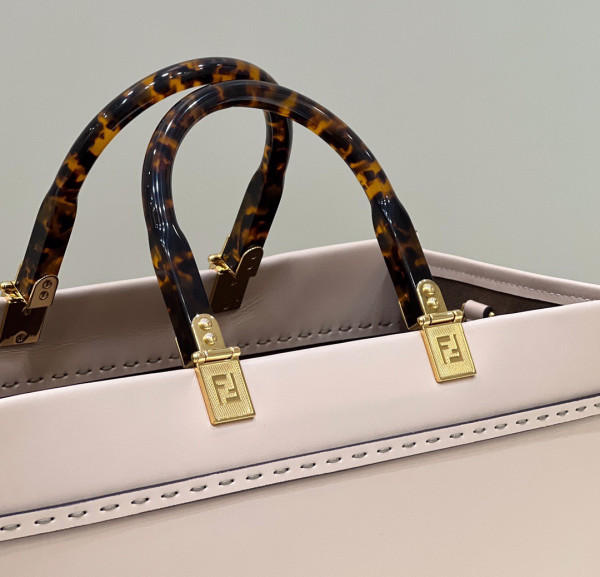 Fendi Sunshine Medium-35*17*31cm [Fendi606] CELINE CHANEL ACCESSORIES LOEWE SHOES LOUIS VUITTON DIRO YSL OTHER BRAND HANDBAGS BALENCIAGA BOTTEGA VENETA GOYARD HERMES BURBERRY VALENTINO GUCCI FENDI MIUMIU CHLOE PRADA BVLGARI SUITCASE NEW ARRIVAL 