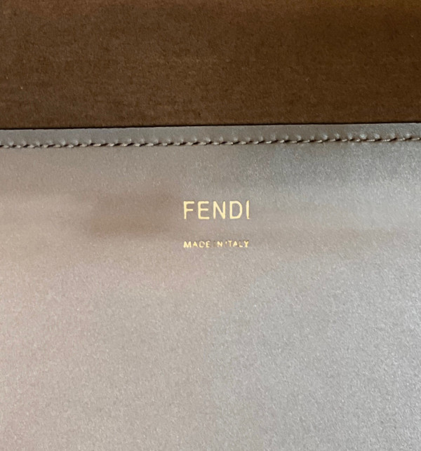 Fendi Sunshine Medium-35*17*31cm [Fendi602] CELINE CHANEL ACCESSORIES LOEWE SHOES LOUIS VUITTON DIRO YSL OTHER BRAND HANDBAGS BALENCIAGA BOTTEGA VENETA GOYARD HERMES BURBERRY VALENTINO GUCCI FENDI MIUMIU CHLOE PRADA BVLGARI SUITCASE NEW ARRIVAL 