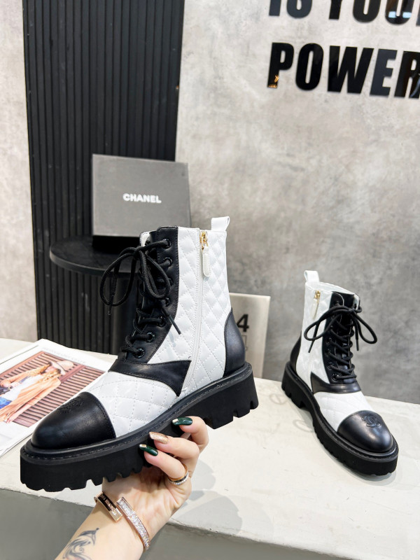 CL ANKLE BOOTS [CL2634] CELINE CHANEL ACCESSORIES LOEWE SHOES LOUIS VUITTON DIRO YSL OTHER BRAND HANDBAGS BALENCIAGA BOTTEGA VENETA GOYARD HERMES BURBERRY VALENTINO GUCCI FENDI MIUMIU CHLOE PRADA BVLGARI SUITCASE NEW ARRIVAL 