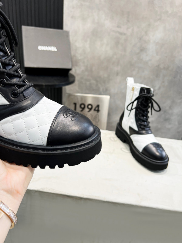 CL ANKLE BOOTS [CL2634] CELINE CHANEL ACCESSORIES LOEWE SHOES LOUIS VUITTON DIRO YSL OTHER BRAND HANDBAGS BALENCIAGA BOTTEGA VENETA GOYARD HERMES BURBERRY VALENTINO GUCCI FENDI MIUMIU CHLOE PRADA BVLGARI SUITCASE NEW ARRIVAL 
