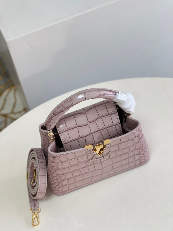 (image for) LOUIS VUITTON CAPUCINES MINI