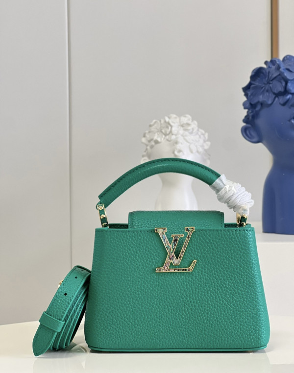(image for) LOUIS VUITTON CAPUCINES MINI
