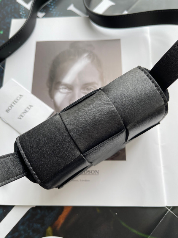 (image for) BOTTEGA VENETA Candy mini Cassette-12*8*4cm