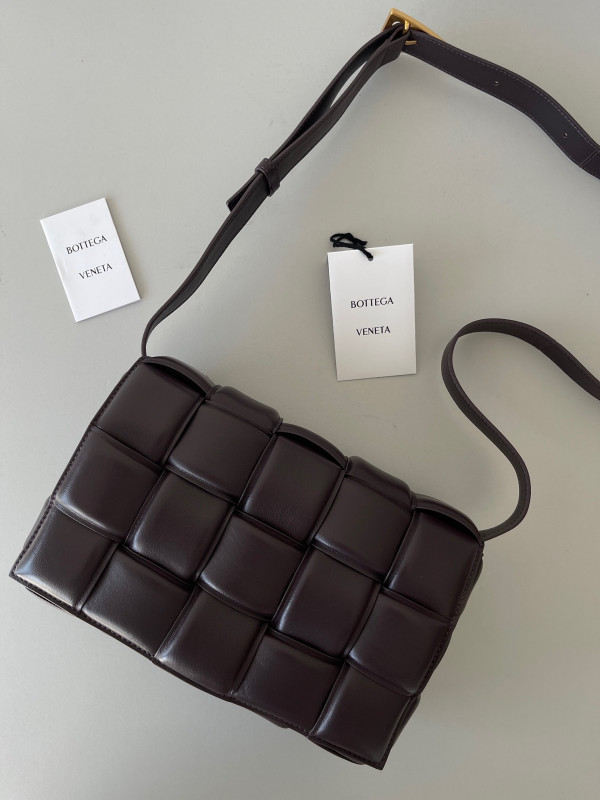 (image for) BOTTEGA VENETA CASSETTE