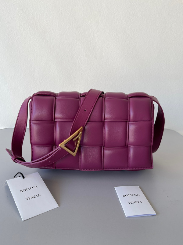 (image for) BOTTEGA VENETA CASSETTE
