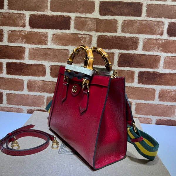 (image for) GUCCI Diana small tote bag