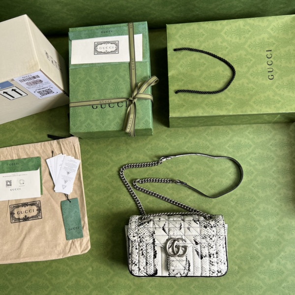 Gucci GG Marmont small python shoulder bag [443497-41] CELINE CHANEL ACCESSORIES LOEWE SHOES LOUIS VUITTON DIRO YSL OTHER BRAND HANDBAGS BALENCIAGA BOTTEGA VENETA GOYARD HERMES BURBERRY VALENTINO GUCCI FENDI MIUMIU CHLOE PRADA BVLGARI SUITCASE NEW ARRIVAL 