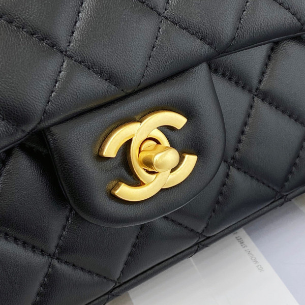 CL MINI FLAP BAG WITH TOP HANDLE [AS2431-22] CELINE CHANEL ACCESSORIES LOEWE SHOES LOUIS VUITTON DIRO YSL OTHER BRAND HANDBAGS BALENCIAGA BOTTEGA VENETA GOYARD HERMES BURBERRY VALENTINO GUCCI FENDI MIUMIU CHLOE PRADA BVLGARI SUITCASE NEW ARRIVAL 