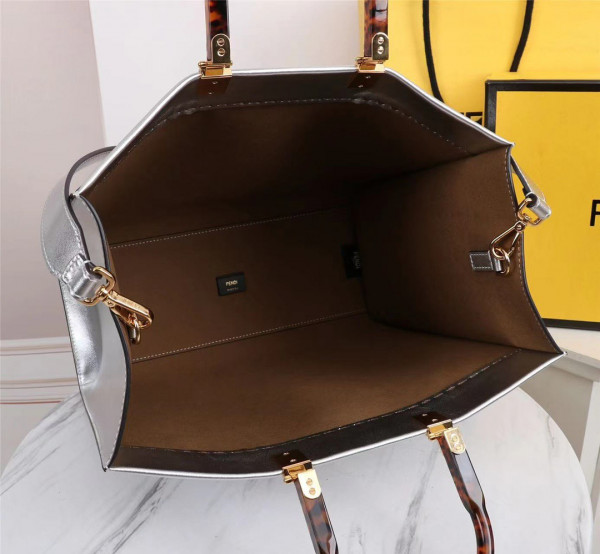Fendi Sunshine Medium-35*17*31cm [Fendi566] CELINE CHANEL ACCESSORIES LOEWE SHOES LOUIS VUITTON DIRO YSL OTHER BRAND HANDBAGS BALENCIAGA BOTTEGA VENETA GOYARD HERMES BURBERRY VALENTINO GUCCI FENDI MIUMIU CHLOE PRADA BVLGARI SUITCASE NEW ARRIVAL 