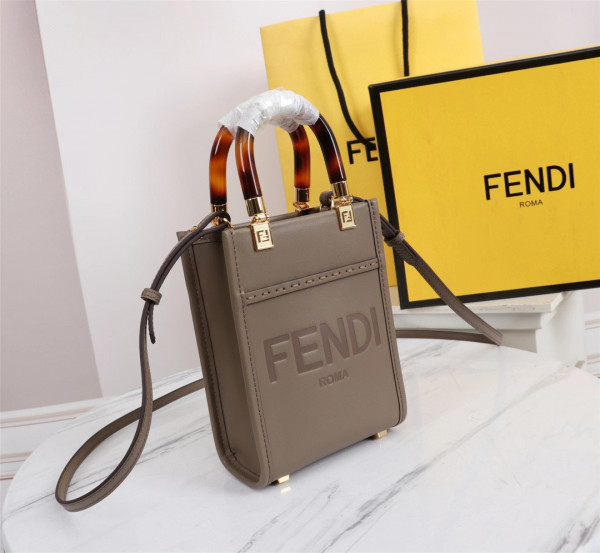 FENDI MINI SUNSHINE SHOPPER-13-18-6.5cm [Fendi555] CELINE CHANEL ACCESSORIES LOEWE SHOES LOUIS VUITTON DIRO YSL OTHER BRAND HANDBAGS BALENCIAGA BOTTEGA VENETA GOYARD HERMES BURBERRY VALENTINO GUCCI FENDI MIUMIU CHLOE PRADA BVLGARI SUITCASE NEW ARRIVAL 