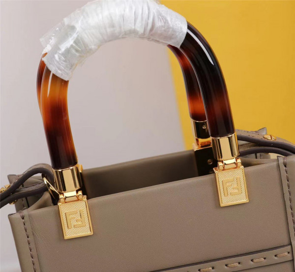 FENDI MINI SUNSHINE SHOPPER-13-18-6.5cm [Fendi555] CELINE CHANEL ACCESSORIES LOEWE SHOES LOUIS VUITTON DIRO YSL OTHER BRAND HANDBAGS BALENCIAGA BOTTEGA VENETA GOYARD HERMES BURBERRY VALENTINO GUCCI FENDI MIUMIU CHLOE PRADA BVLGARI SUITCASE NEW ARRIVAL 