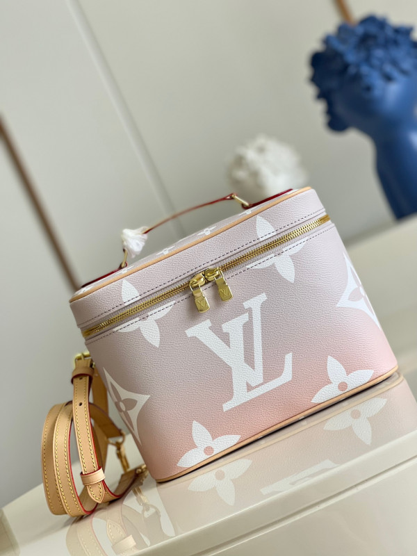 LOUIS VUITTON TOILETRY BAG [Louis1886] CELINE CHANEL ACCESSORIES LOEWE SHOES LOUIS VUITTON DIRO YSL OTHER BRAND HANDBAGS BALENCIAGA BOTTEGA VENETA GOYARD HERMES BURBERRY VALENTINO GUCCI FENDI MIUMIU CHLOE PRADA BVLGARI SUITCASE NEW ARRIVAL 