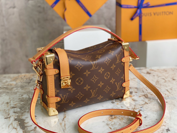 LOUIS VUITTON SIDE TRUNK MM [M46358] CELINE CHANEL ACCESSORIES LOEWE SHOES LOUIS VUITTON DIRO YSL OTHER BRAND HANDBAGS BALENCIAGA BOTTEGA VENETA GOYARD HERMES BURBERRY VALENTINO GUCCI FENDI MIUMIU CHLOE PRADA BVLGARI SUITCASE NEW ARRIVAL 