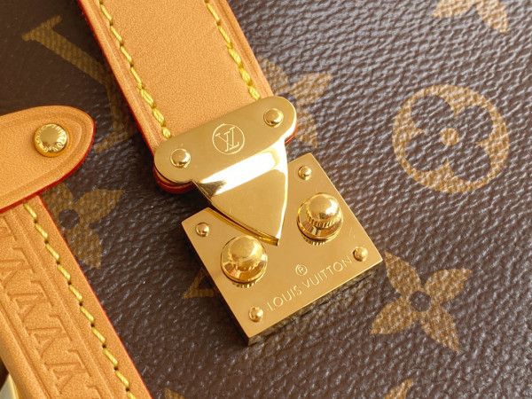 LOUIS VUITTON SIDE TRUNK MM [M46358] CELINE CHANEL ACCESSORIES LOEWE SHOES LOUIS VUITTON DIRO YSL OTHER BRAND HANDBAGS BALENCIAGA BOTTEGA VENETA GOYARD HERMES BURBERRY VALENTINO GUCCI FENDI MIUMIU CHLOE PRADA BVLGARI SUITCASE NEW ARRIVAL 