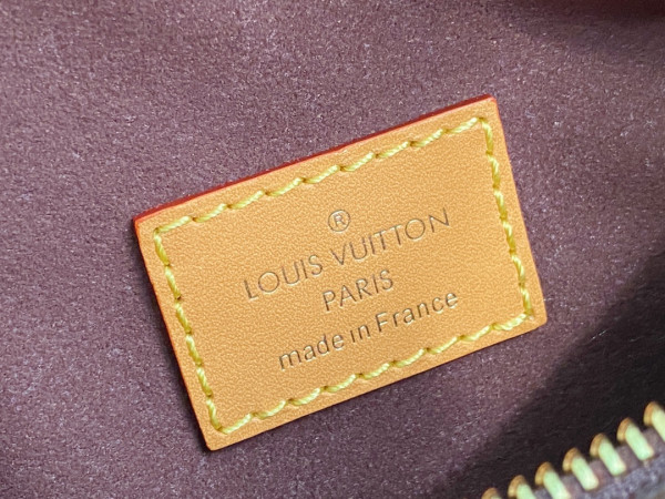 LOUIS VUITTON SIDE TRUNK MM [M46358] CELINE CHANEL ACCESSORIES LOEWE SHOES LOUIS VUITTON DIRO YSL OTHER BRAND HANDBAGS BALENCIAGA BOTTEGA VENETA GOYARD HERMES BURBERRY VALENTINO GUCCI FENDI MIUMIU CHLOE PRADA BVLGARI SUITCASE NEW ARRIVAL 