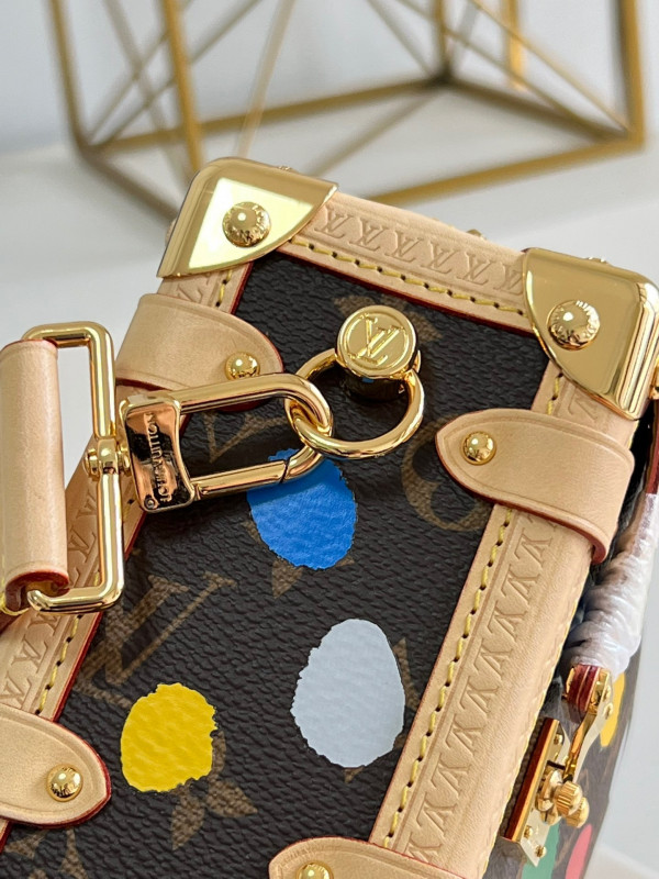 LOUIS VUITTON SIDE TRUNK MM [Louis1884] CELINE CHANEL ACCESSORIES LOEWE SHOES LOUIS VUITTON DIRO YSL OTHER BRAND HANDBAGS BALENCIAGA BOTTEGA VENETA GOYARD HERMES BURBERRY VALENTINO GUCCI FENDI MIUMIU CHLOE PRADA BVLGARI SUITCASE NEW ARRIVAL 