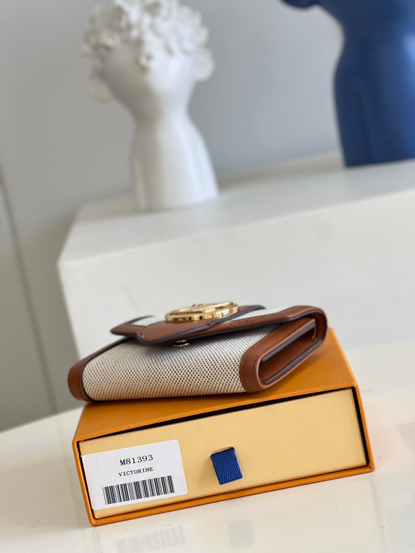 LOUIS VUITTON PONT 9 COMPACT WALLET [M81393] CELINE CHANEL ACCESSORIES LOEWE SHOES LOUIS VUITTON DIRO YSL OTHER BRAND HANDBAGS BALENCIAGA BOTTEGA VENETA GOYARD HERMES BURBERRY VALENTINO GUCCI FENDI MIUMIU CHLOE PRADA BVLGARI SUITCASE NEW ARRIVAL 