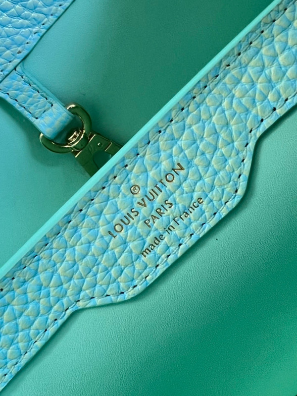 LOUIS VUITTON CAPUCINES MM [Louis1878] CELINE CHANEL ACCESSORIES LOEWE SHOES LOUIS VUITTON DIRO YSL OTHER BRAND HANDBAGS BALENCIAGA BOTTEGA VENETA GOYARD HERMES BURBERRY VALENTINO GUCCI FENDI MIUMIU CHLOE PRADA BVLGARI SUITCASE NEW ARRIVAL 