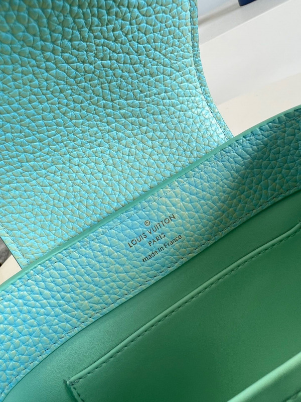 LOUIS VUITTON CAPUCINES MINI [M59850] CELINE CHANEL ACCESSORIES LOEWE SHOES LOUIS VUITTON DIRO YSL OTHER BRAND HANDBAGS BALENCIAGA BOTTEGA VENETA GOYARD HERMES BURBERRY VALENTINO GUCCI FENDI MIUMIU CHLOE PRADA BVLGARI SUITCASE NEW ARRIVAL 