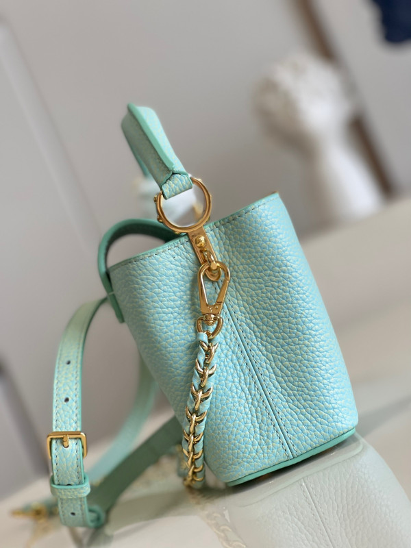 LOUIS VUITTON CAPUCINES MINI [M59850] CELINE CHANEL ACCESSORIES LOEWE SHOES LOUIS VUITTON DIRO YSL OTHER BRAND HANDBAGS BALENCIAGA BOTTEGA VENETA GOYARD HERMES BURBERRY VALENTINO GUCCI FENDI MIUMIU CHLOE PRADA BVLGARI SUITCASE NEW ARRIVAL 