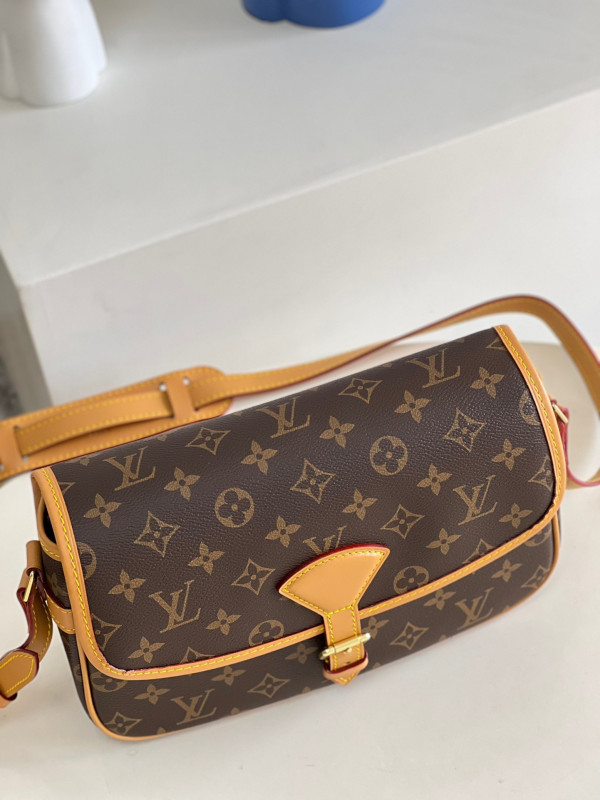 LOUIS VUITTON VINTAGE SOLOGNE [M42250] CELINE CHANEL ACCESSORIES LOEWE SHOES LOUIS VUITTON DIRO YSL OTHER BRAND HANDBAGS BALENCIAGA BOTTEGA VENETA GOYARD HERMES BURBERRY VALENTINO GUCCI FENDI MIUMIU CHLOE PRADA BVLGARI SUITCASE NEW ARRIVAL 