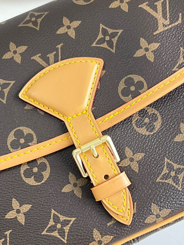 LOUIS VUITTON VINTAGE SOLOGNE [M42250] CELINE CHANEL ACCESSORIES LOEWE SHOES LOUIS VUITTON DIRO YSL OTHER BRAND HANDBAGS BALENCIAGA BOTTEGA VENETA GOYARD HERMES BURBERRY VALENTINO GUCCI FENDI MIUMIU CHLOE PRADA BVLGARI SUITCASE NEW ARRIVAL 