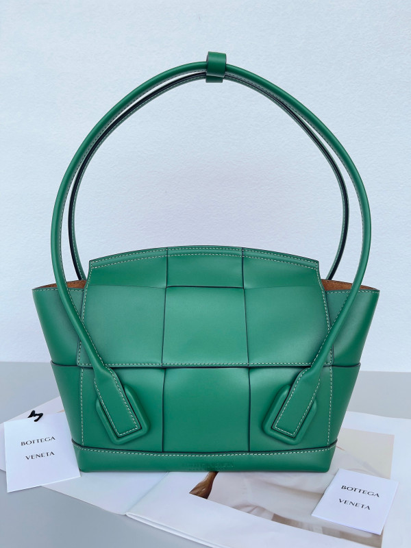 BOTTEGA VENETA ARCO (image for) BOTTEGA VENETA ARCO