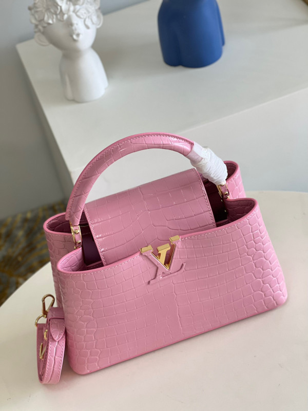 (image for) LOUIS VUITTON CAPUCINES MM