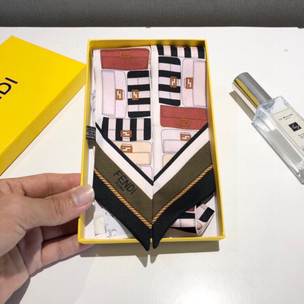 FENDI BANDEAU (image for) FENDI BANDEAU