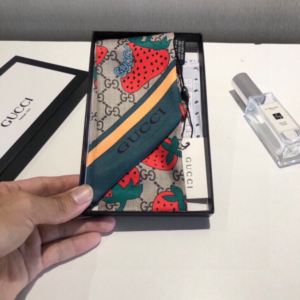 (image for) GUCCI BANDEAU