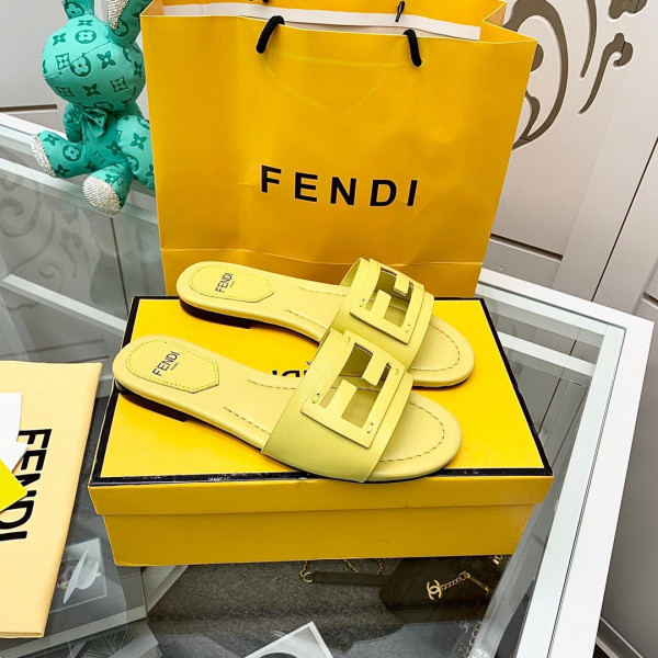 (image for) Fendi Signature