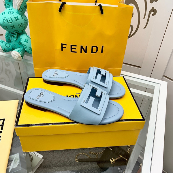 (image for) Fendi Signature